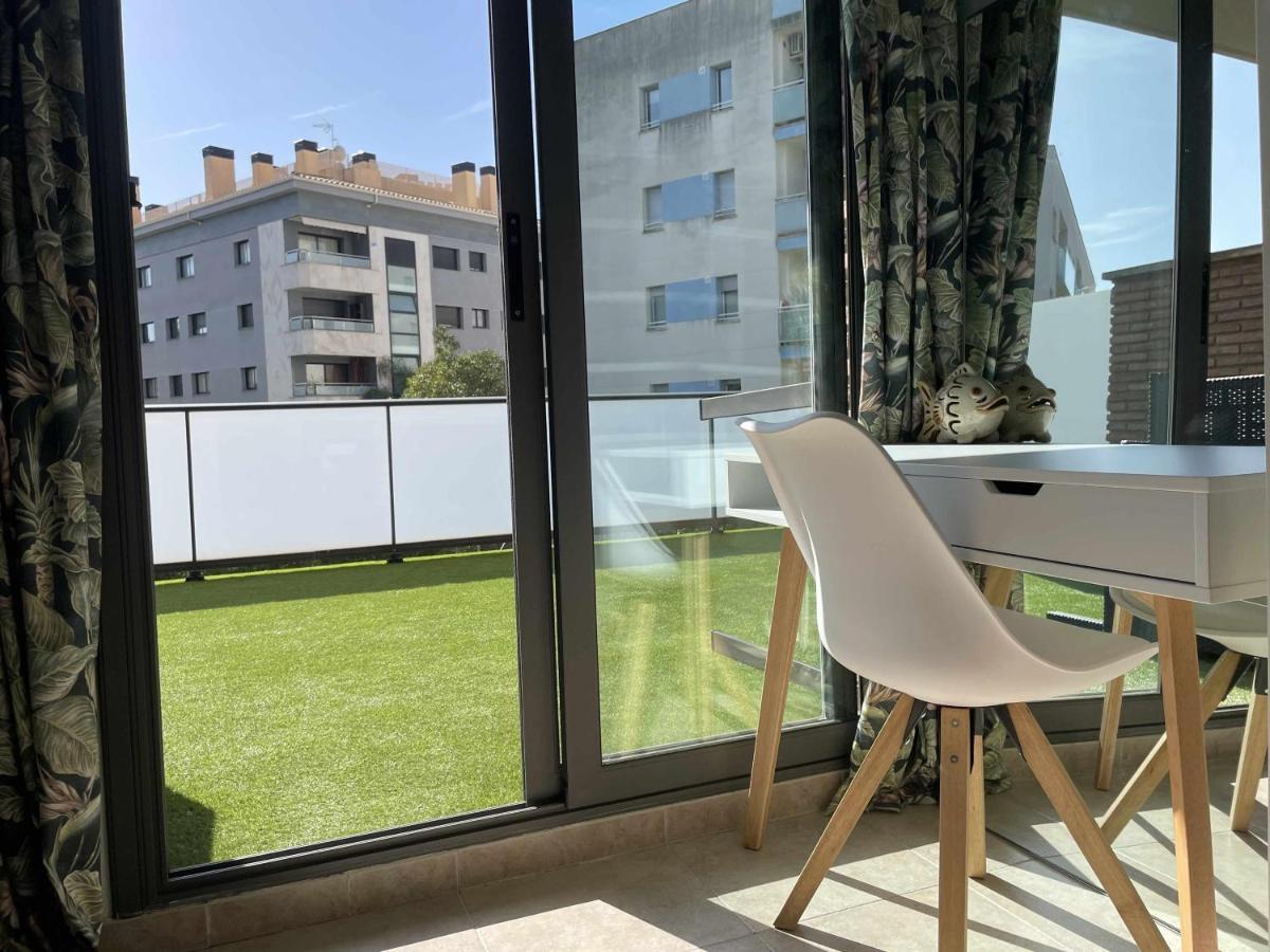 Solàrium con terraza a 5 minutos de la playa recientemente renovado Girona Exterior foto