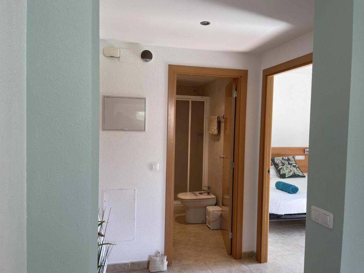 Solàrium con terraza a 5 minutos de la playa recientemente renovado Girona Exterior foto