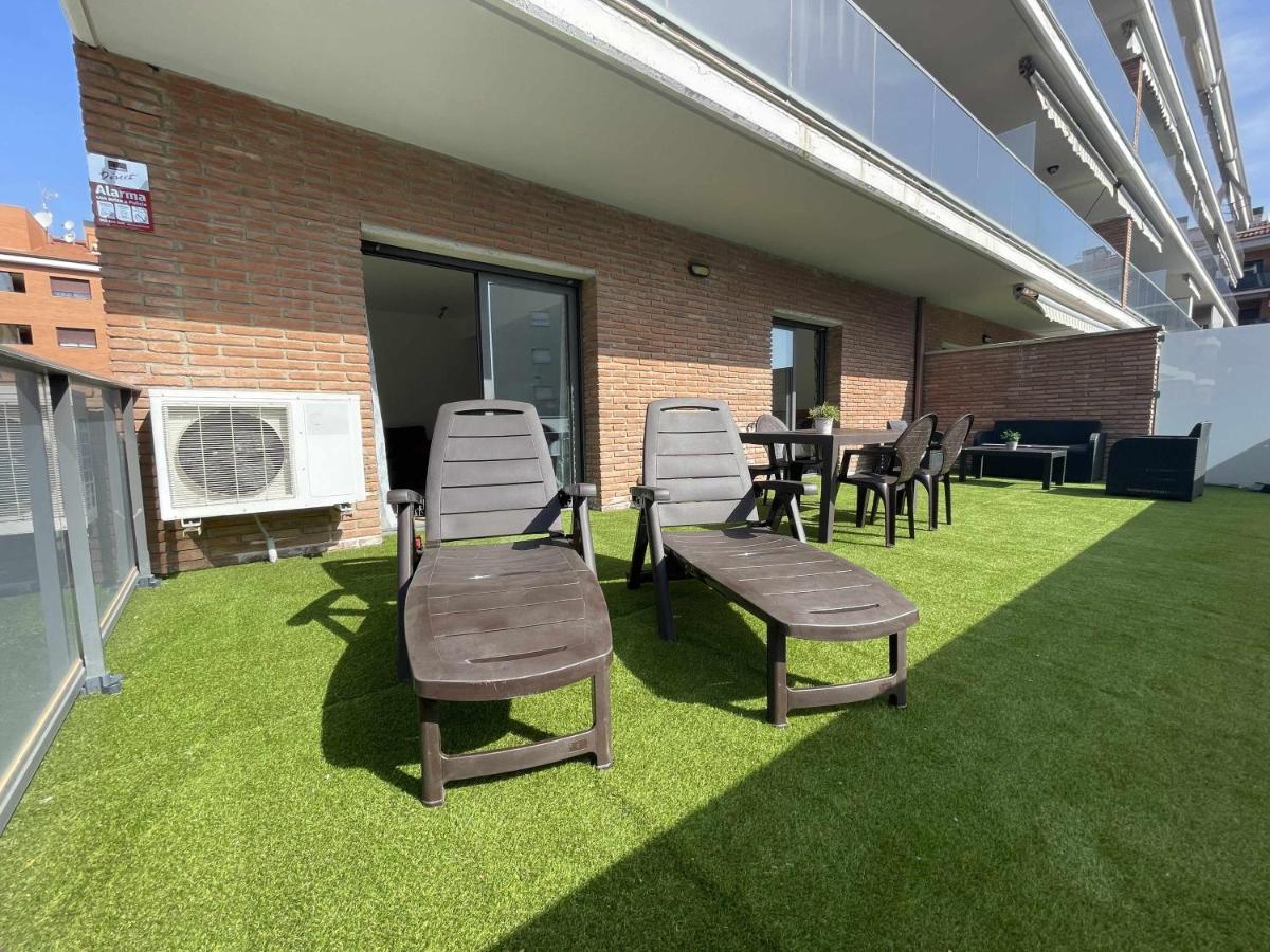 Solàrium con terraza a 5 minutos de la playa recientemente renovado Girona Exterior foto