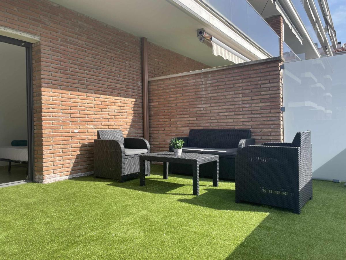 Solàrium con terraza a 5 minutos de la playa recientemente renovado Girona Exterior foto