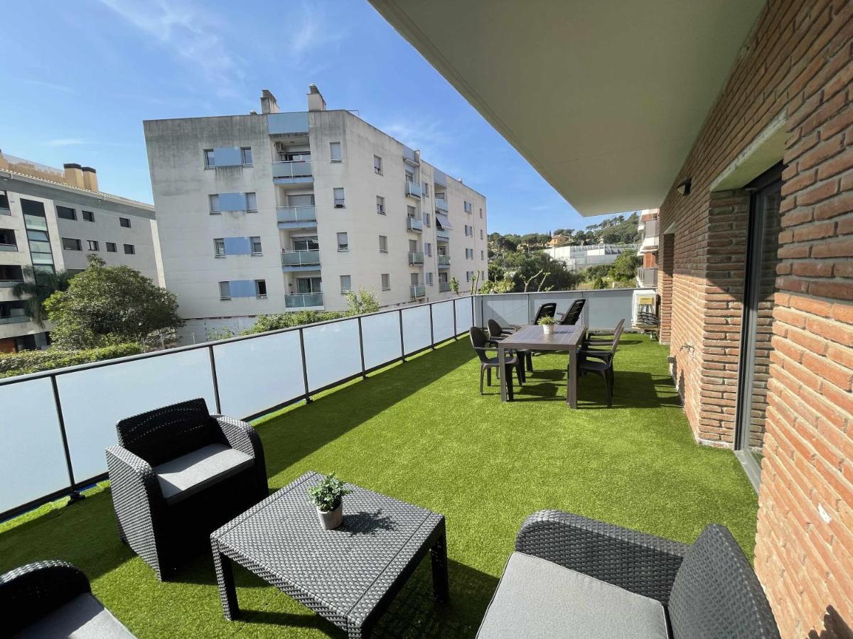 Solàrium con terraza a 5 minutos de la playa recientemente renovado Girona Exterior foto