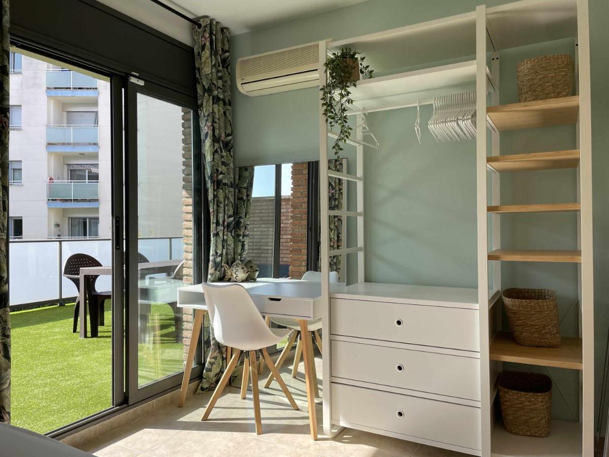 Solàrium con terraza a 5 minutos de la playa recientemente renovado Girona Exterior foto